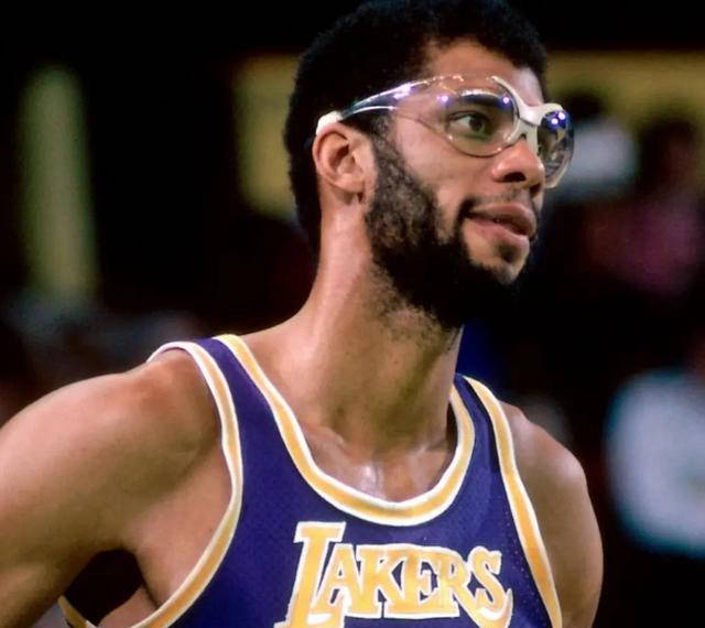 案例速写 案例速写