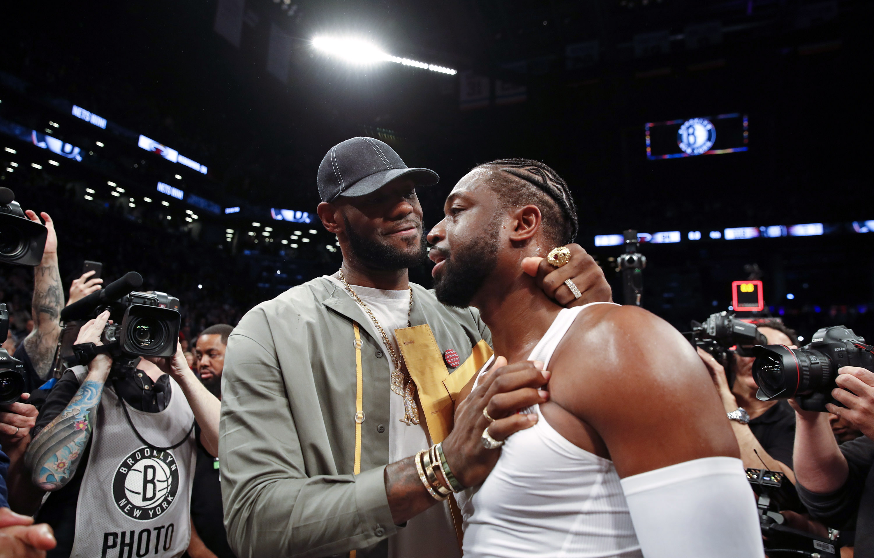 把人群识别 把人群识别