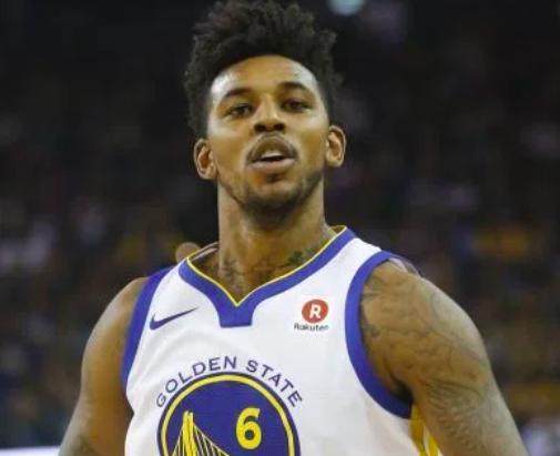 同时保留了 同时保留了